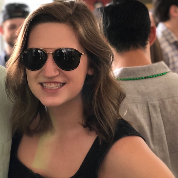 Meet your Posher, Jenna - Picture 1 of 1